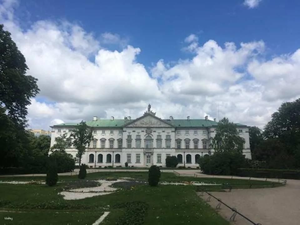 Warsaw Muranów District exploration game and tour