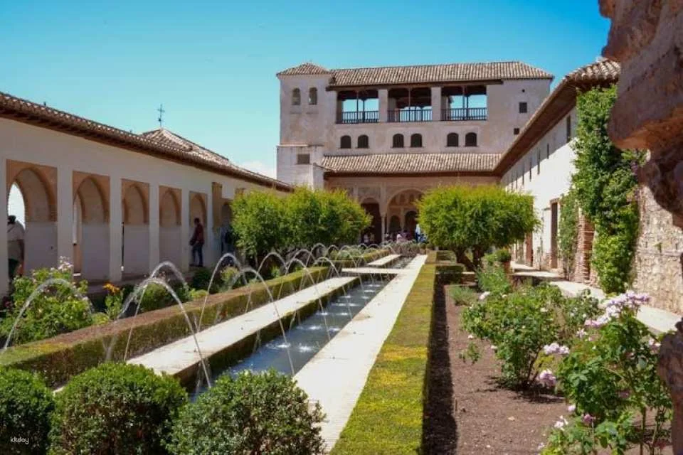 Alhambra tickets and audio guided tour