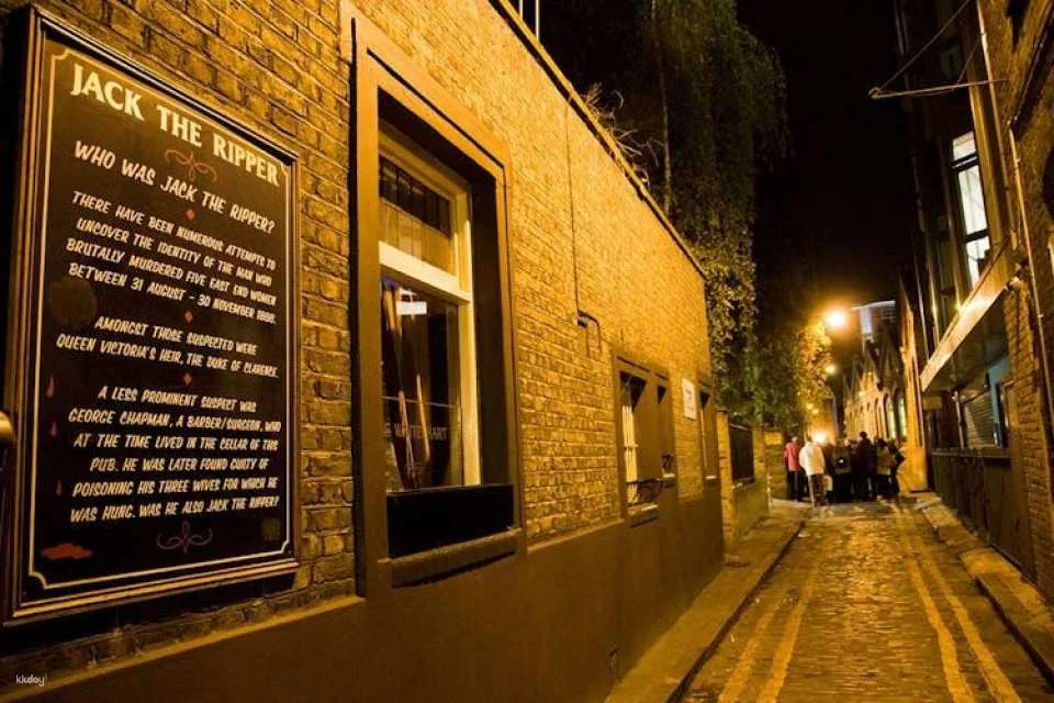 Jack The Ripper Walking Tour and Ripper Museum Tickets