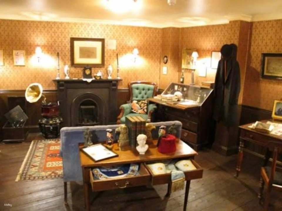 Jack The Ripper Walking Tour and Ripper Museum Tickets
