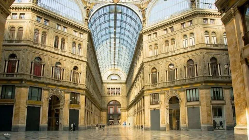 Naples audio guide with TravelMate app