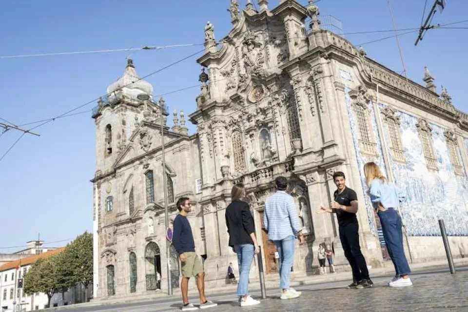 Porto, Nazaré and Óbidos Full Day Tour from Lisbon