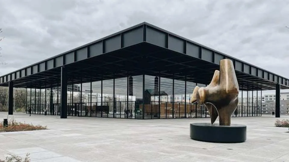 Audio tour of Potsdamer Platz's architecture in Berlin