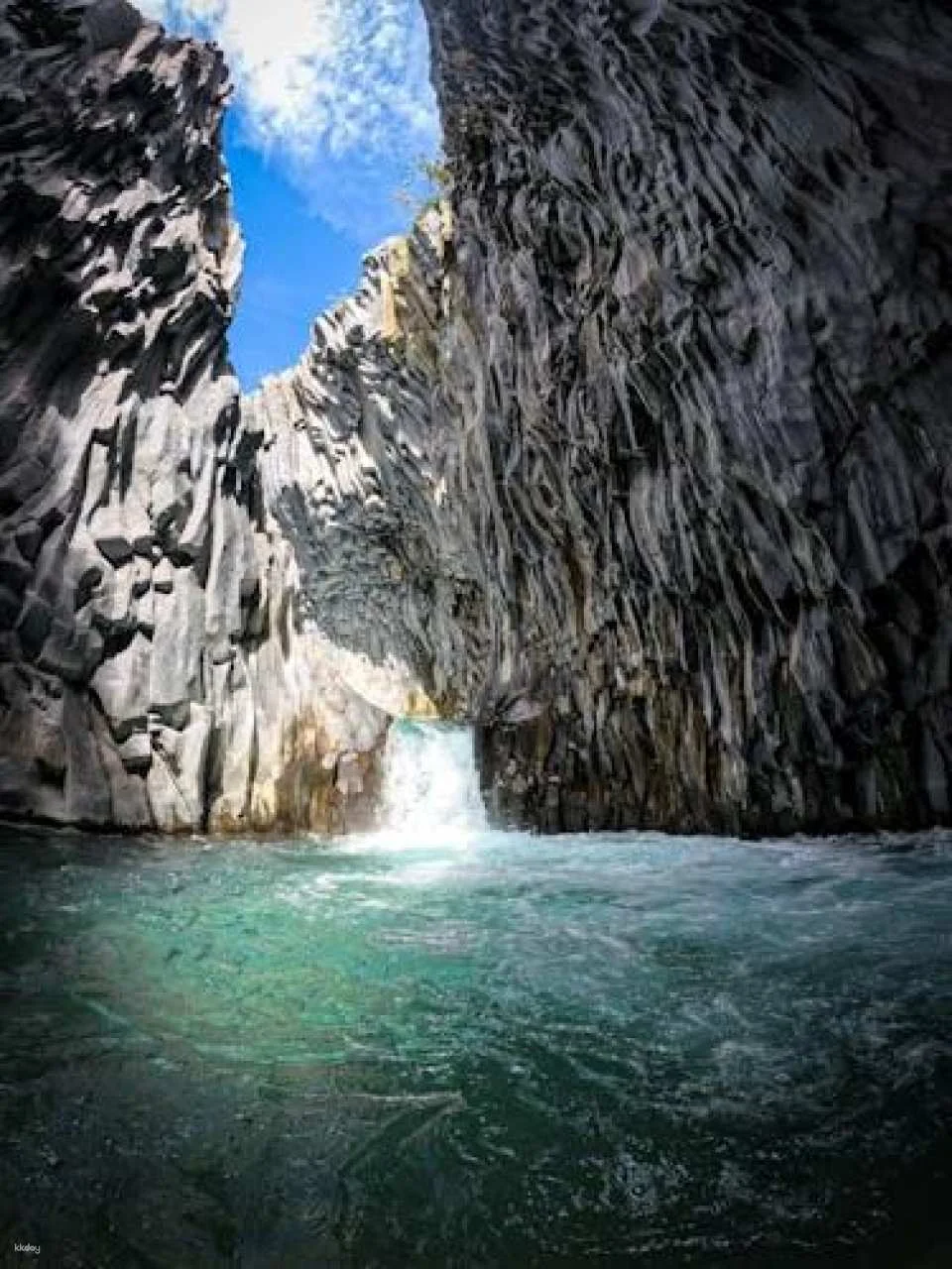 Body rafting along Alcantara River