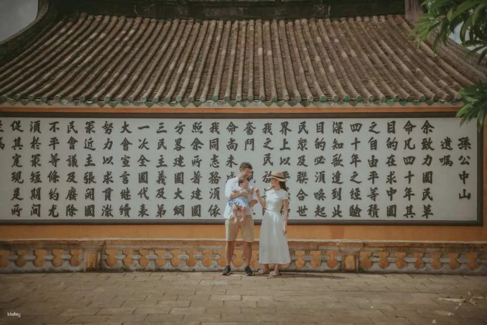 1-Hour Hoi An Ancient Town Photo Shoot & Video Reel Experience