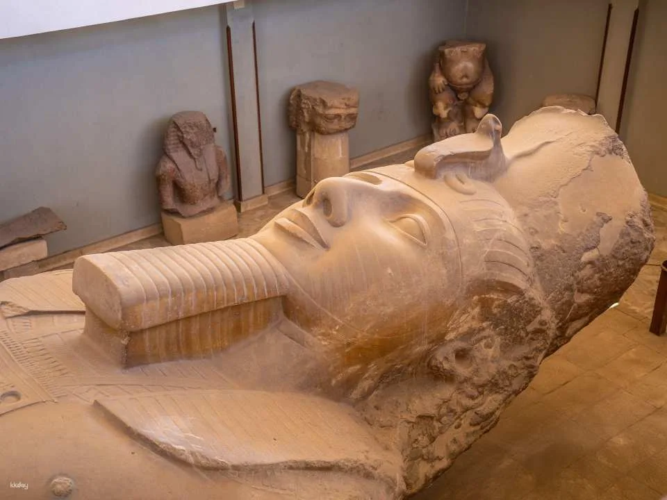From Cairo: Sunrise Pyramids With Memphis and Saqqara Visit