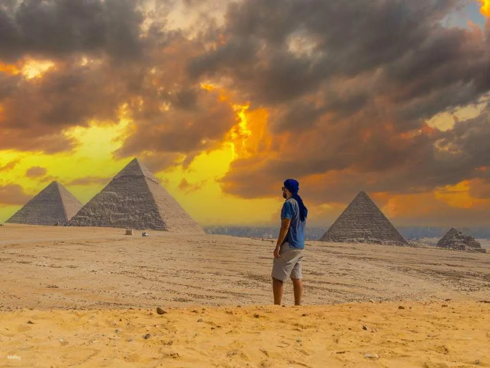Pyramids at Sunrise With Memphis, Saqqara and Dahshur Tour