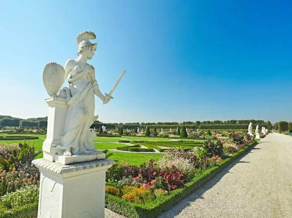 Royal Gardens of Herrenhausen Guided Tour