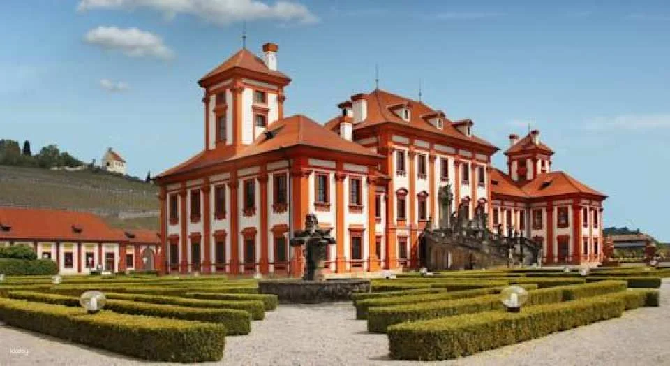 River cruise to the Prague Zoo with entrance ticket (605276)