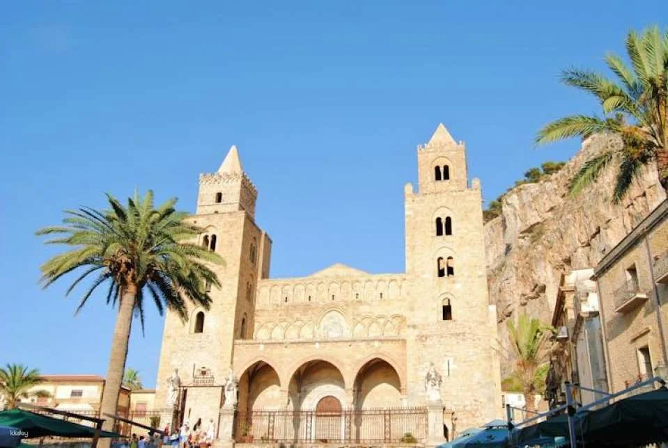 Palermo and Cefalù guided tour from Taormina
