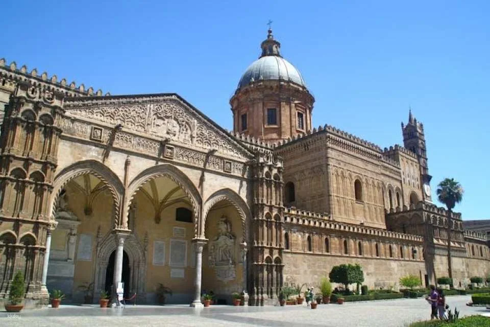 Palermo and Cefalù guided tour from Taormina