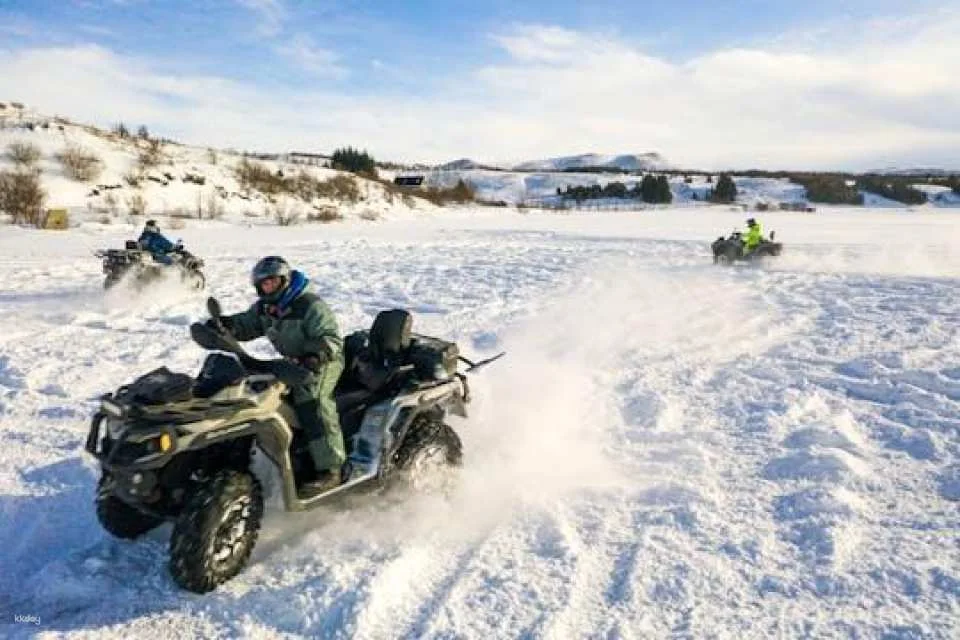 Quad biking (605282)