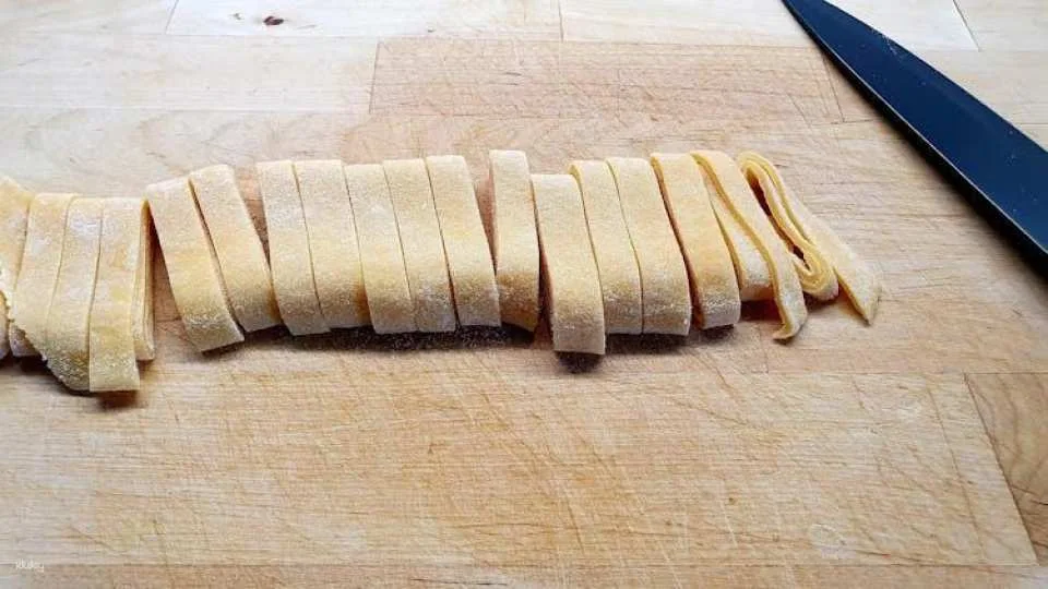 Traditional Sicilian fresh pasta making class in Sciacca