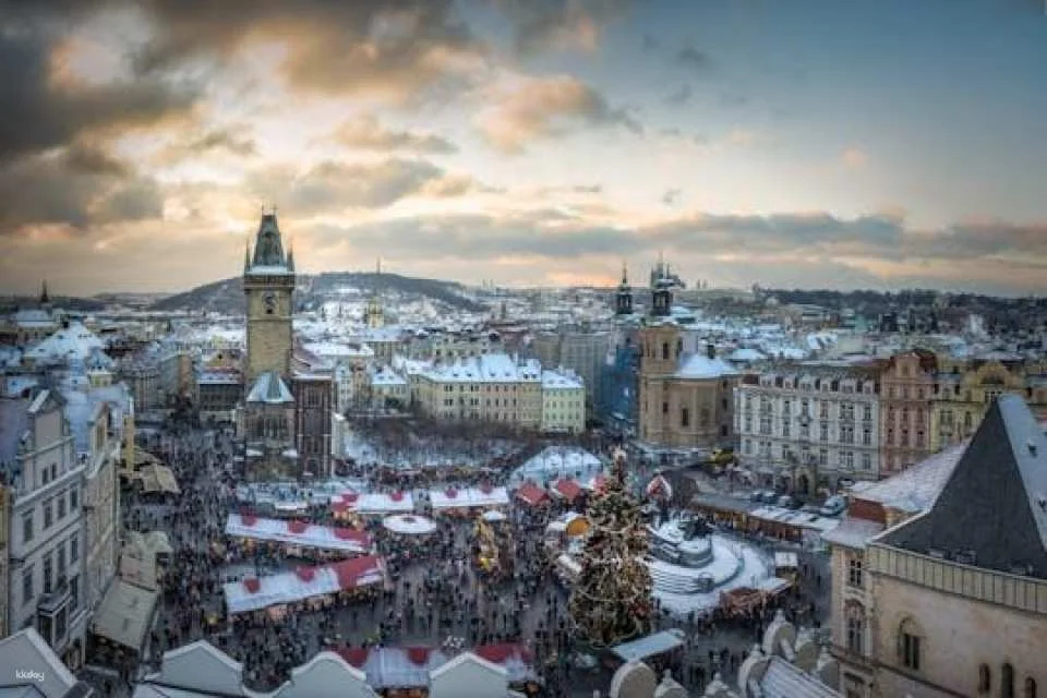 Prague Christmas Walk (605300)