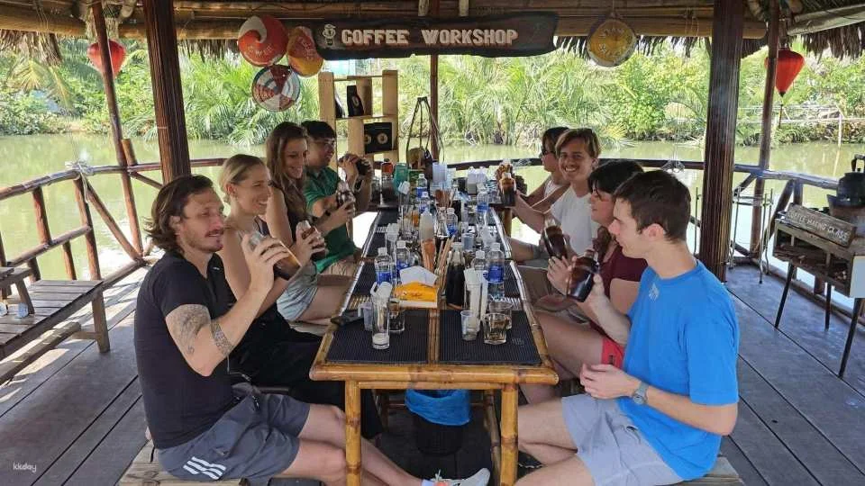 Hoi An: Vietnamese Coffee Workshop & Duck Stop Experience