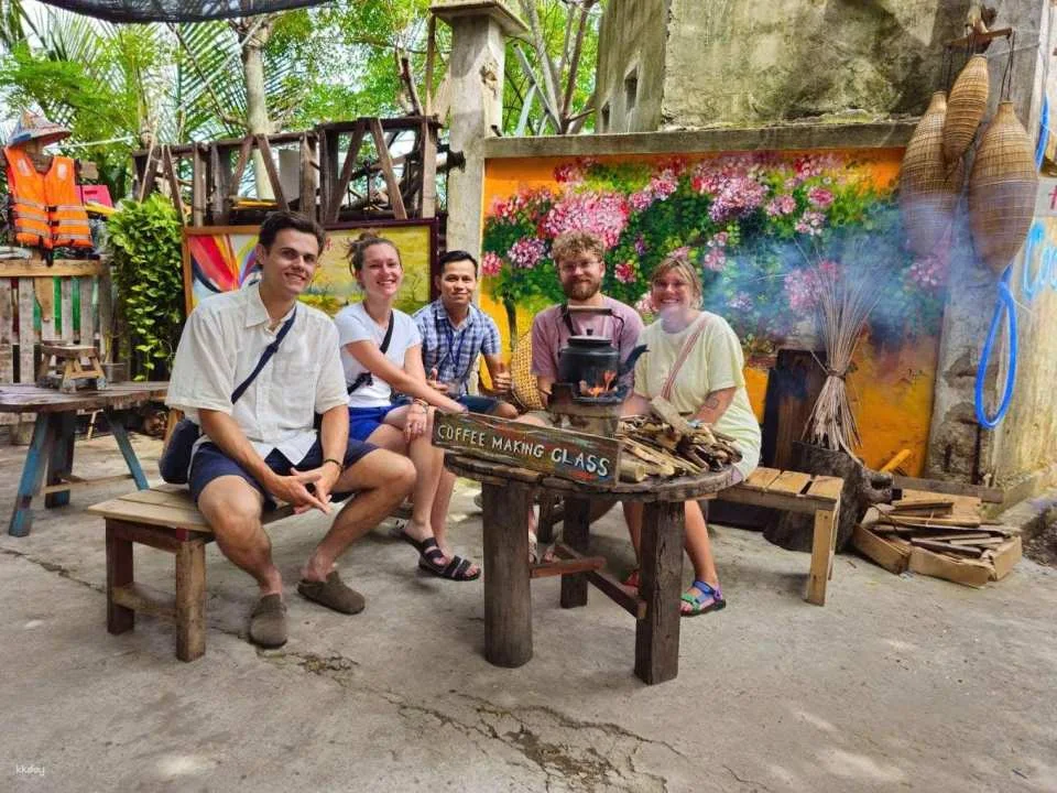 Hoi An: Vietnamese Coffee Workshop & Duck Stop Experience