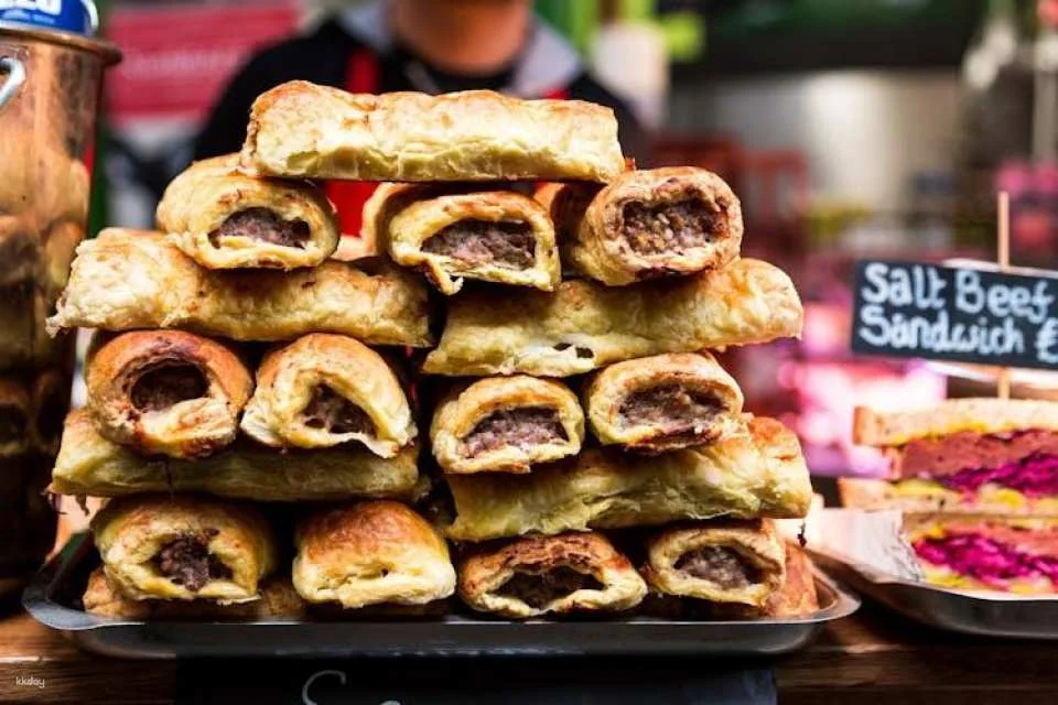 Devour London: Borough Market & Leadenhall Food Tour with Wine