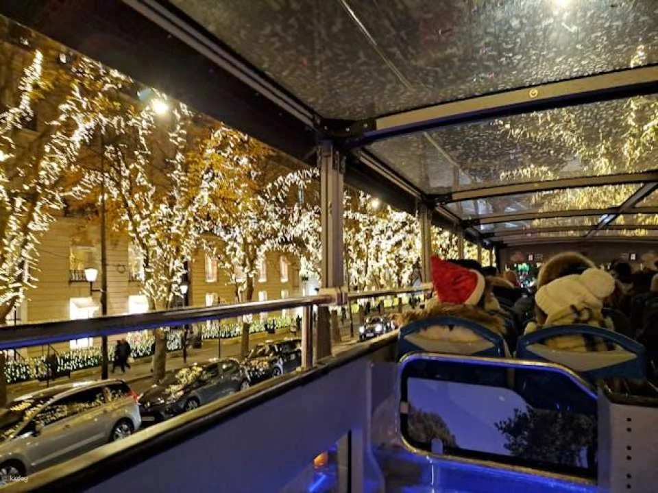 Tootbus Christmas lights open-top bus tour in Paris