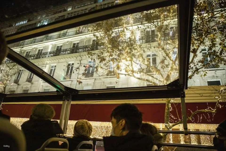 Tootbus Christmas lights open-top bus tour in Paris