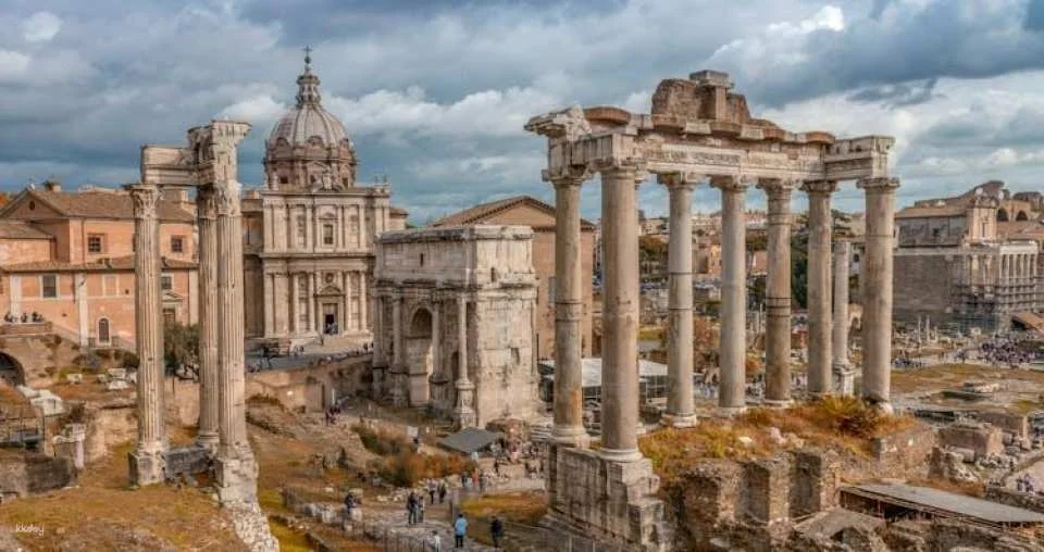 Maxi Combo: Colosseum, Vatican Museums and 48h hop-on hop-off bus