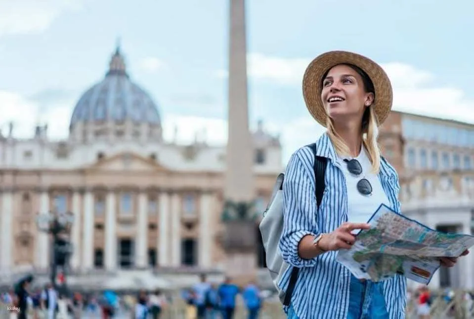 Maxi Combo: Colosseum, Vatican Museums and 48h hop-on hop-off bus
