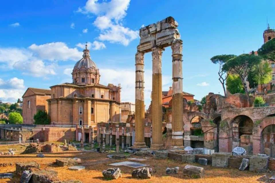 Maxi Combo: Colosseum, Vatican Museums and 48h hop-on hop-off bus