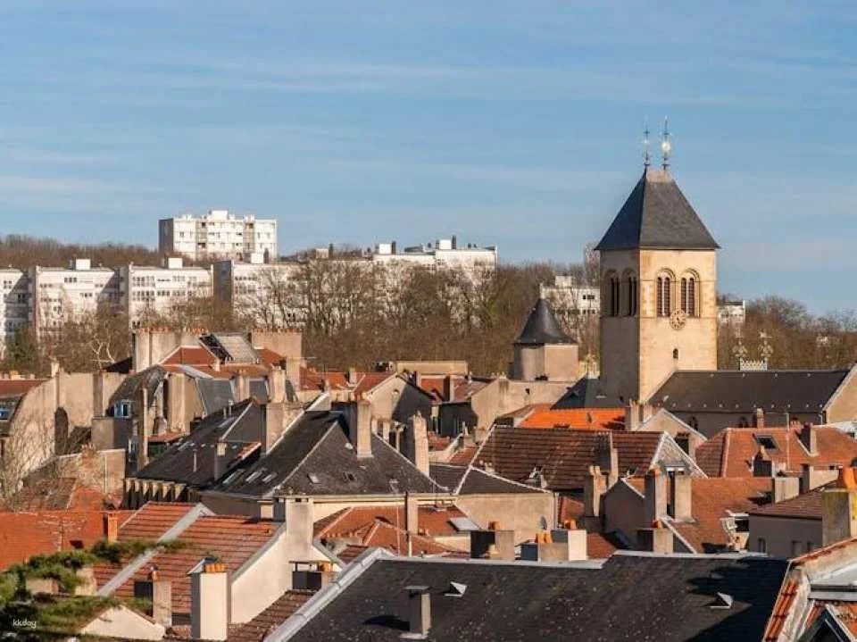 Guided walking tour to discover Metz with a local guide