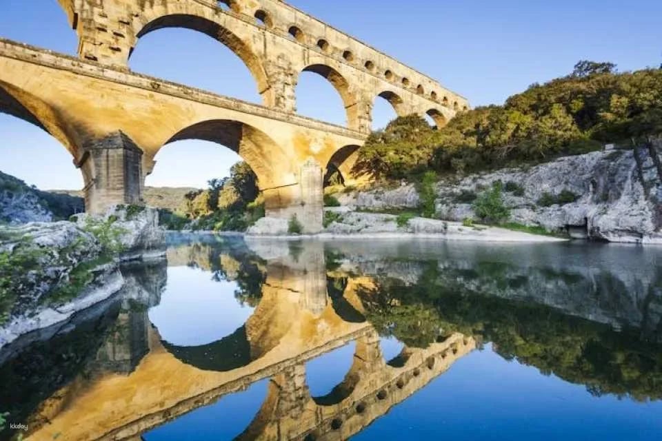 Entrance tickets for the Pont du Gard