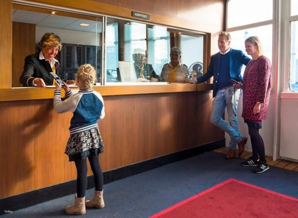 Ss Rotterdam upper deck tour with audio guide