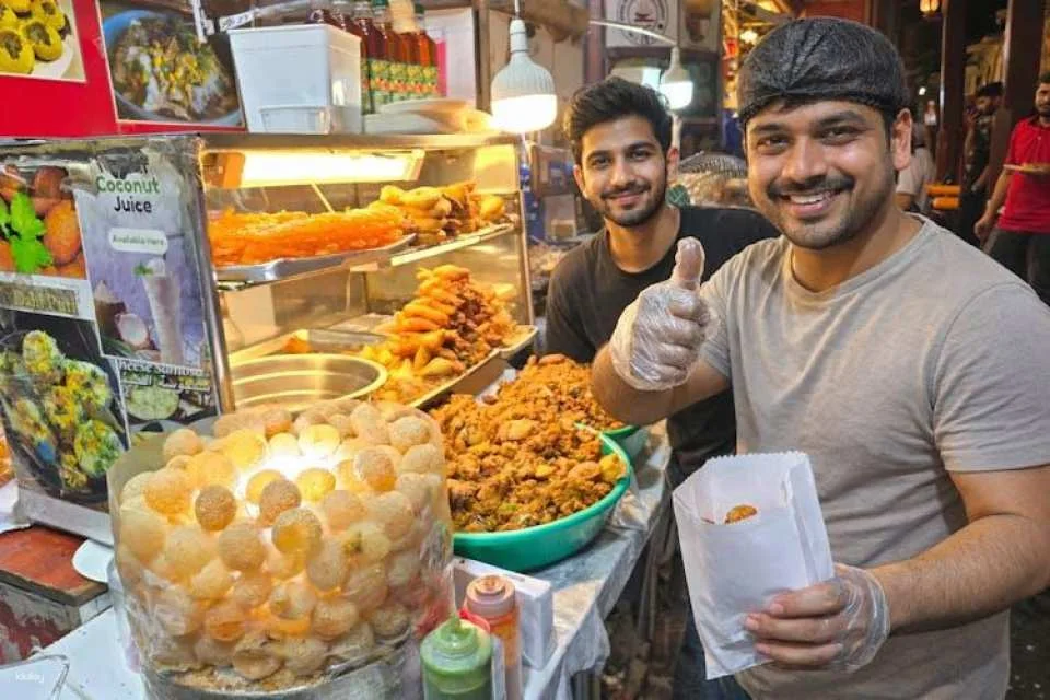 Dubai street food evening tour