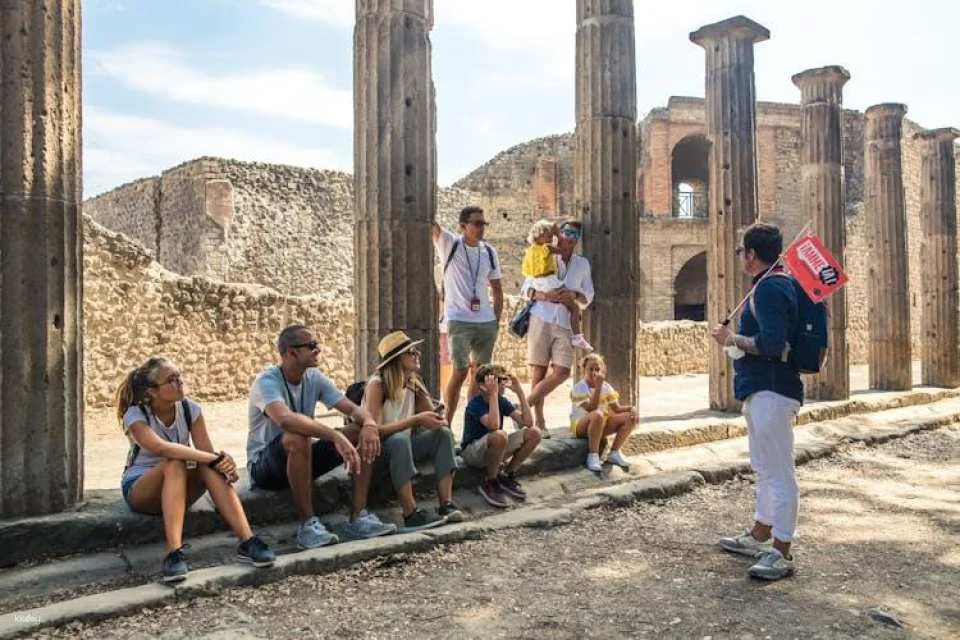 Skip-the-line guided tour of Pompeii from Sorrento