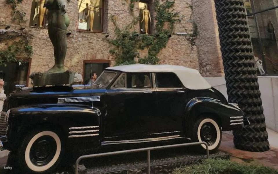 Girona, Dalí Museum and Cadaqués full-day tour from Barcelona