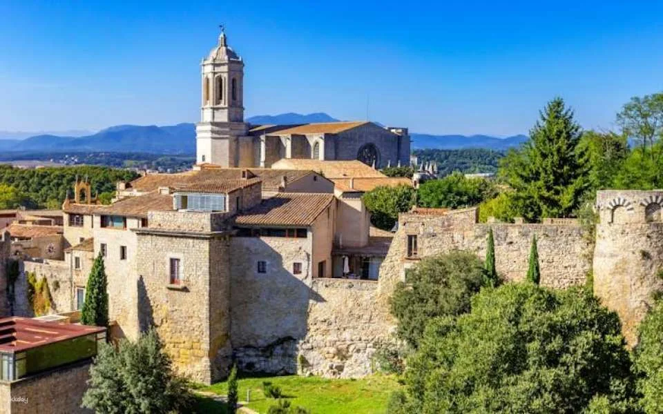 Girona, Dalí Museum and Cadaqués full-day tour from Barcelona