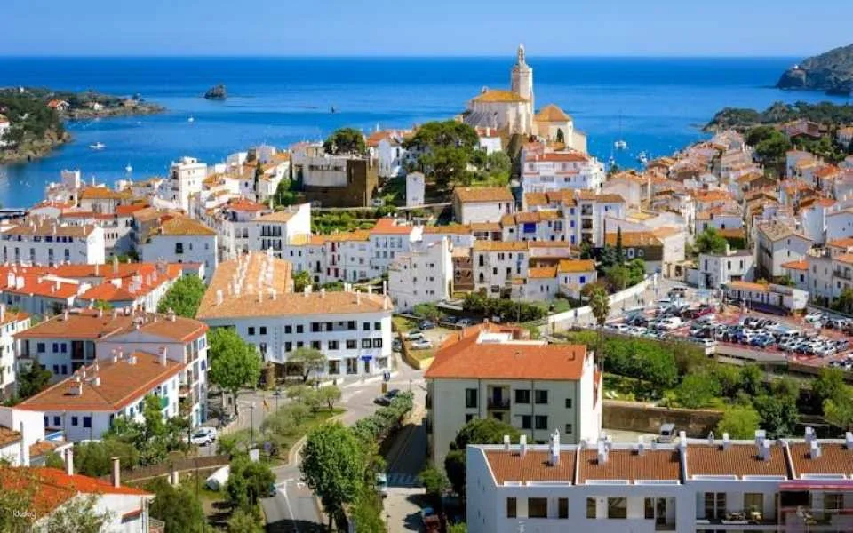 Girona, Dalí Museum and Cadaqués full-day tour from Barcelona
