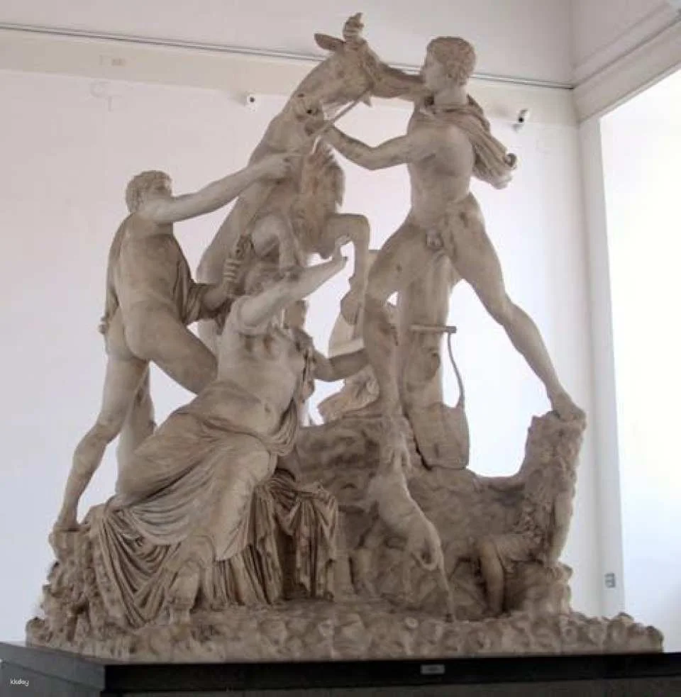 Naples Archaeological Museum small group tour with an archaeologist