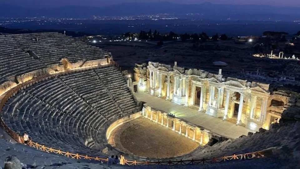 Daily guided Pamukkale tour with pick-up from Denizli Airport