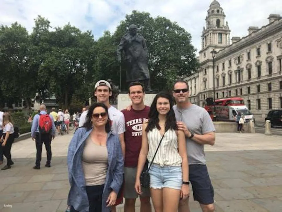 London's Darkest Hour private tour
