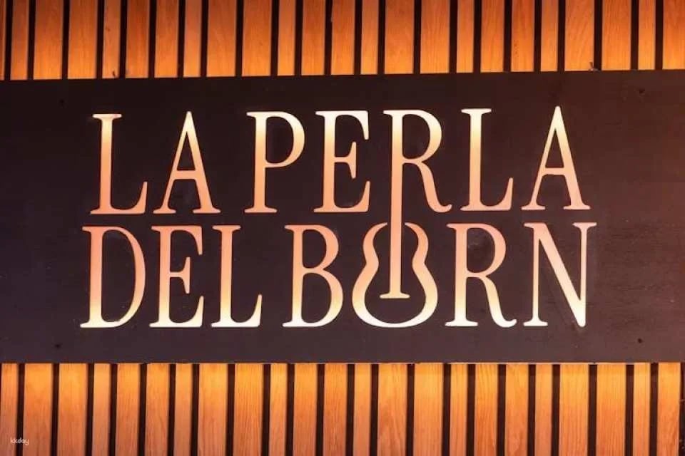 Barcelona La Perla del Born Flamenco show