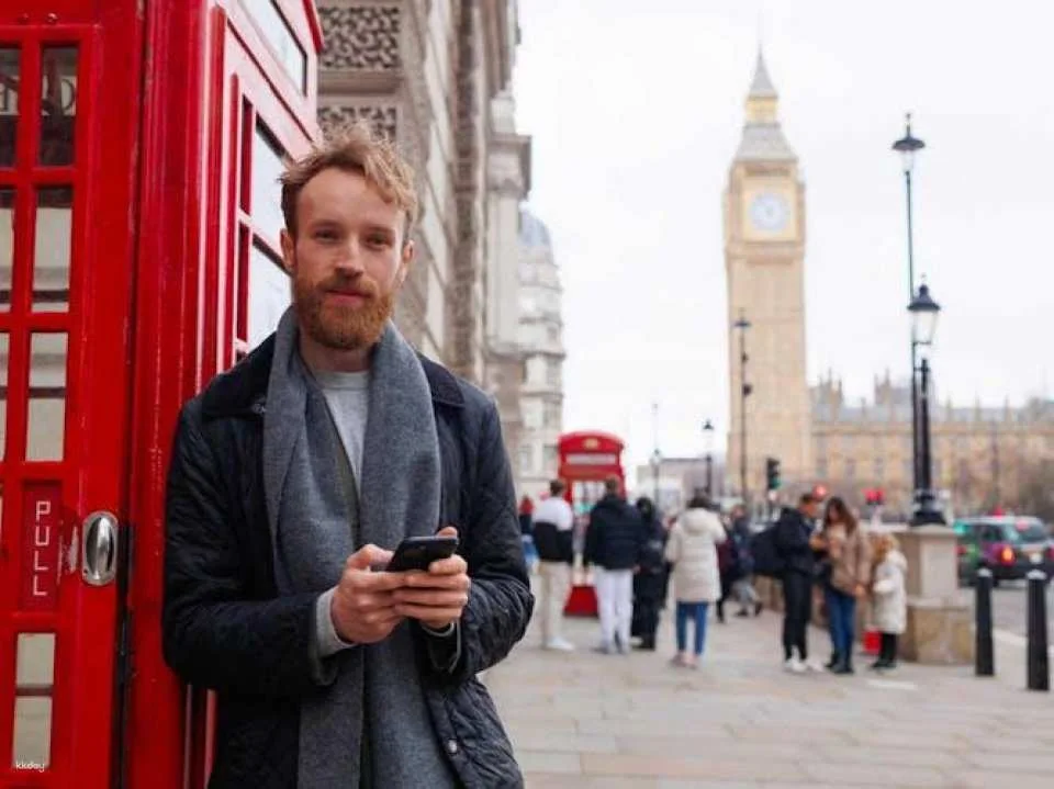 Tour of London's most Insta-perfect spots with a local