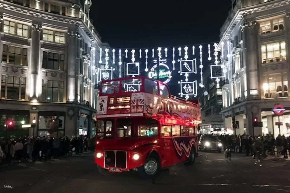 Christmas lights tour on a vintage bus in Edinburgh