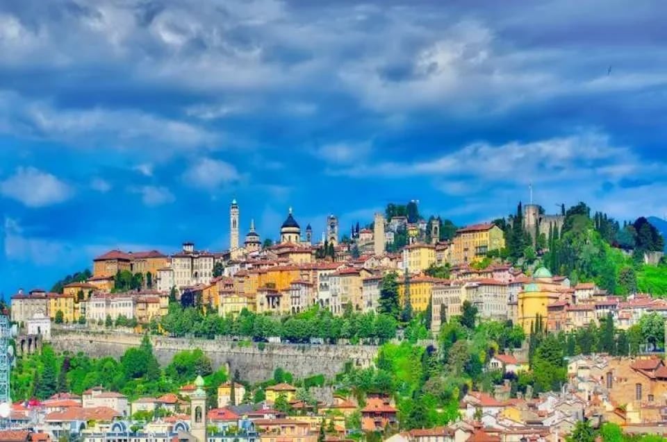 Europe audio guide with TravelMate app