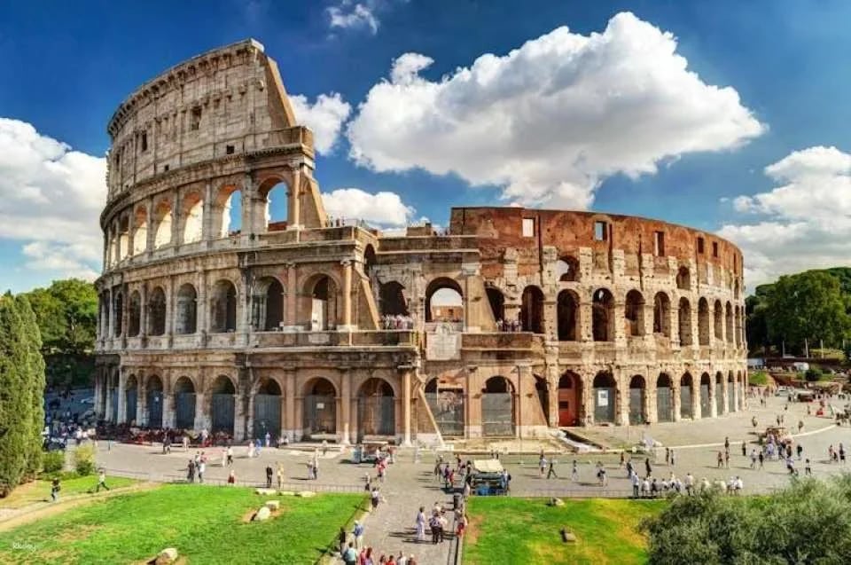 Europe audio guide with TravelMate app