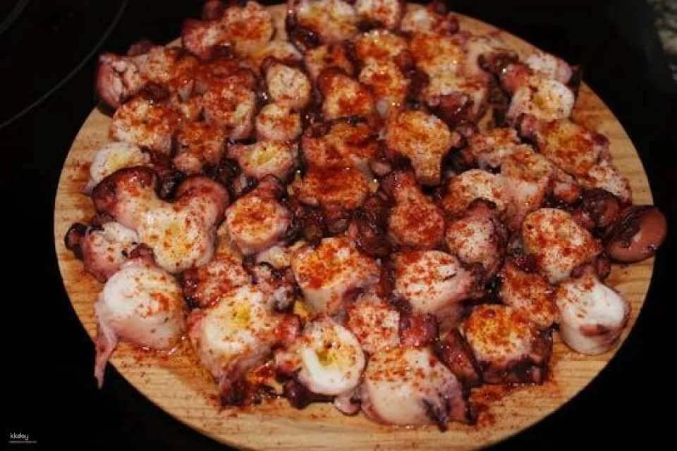 Pontevedra Guided Tour and Gastronomic Experience (605726)
