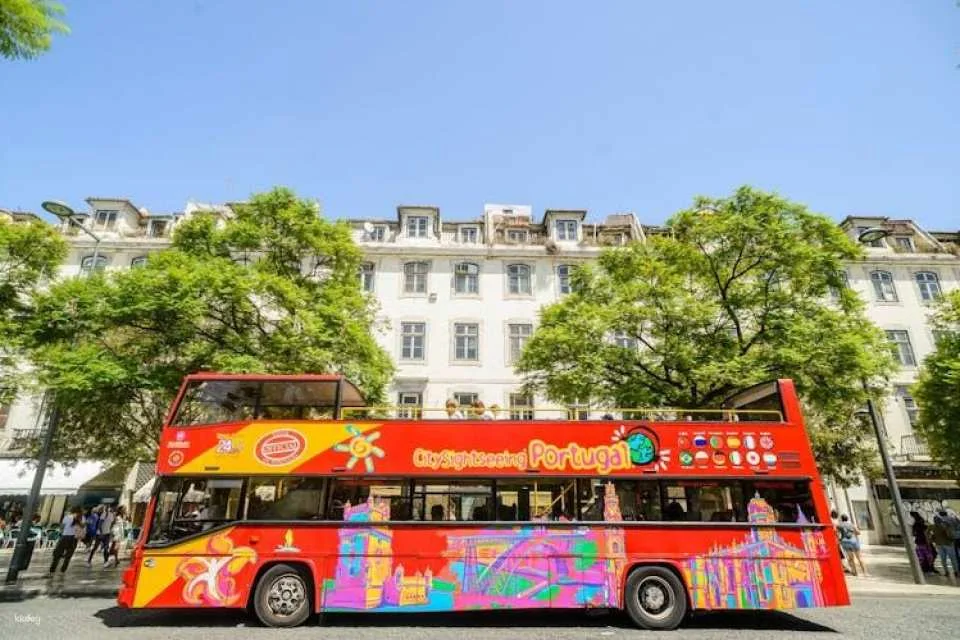 Lisbon 24 or 48-hour hop-on hop-off bus tour
