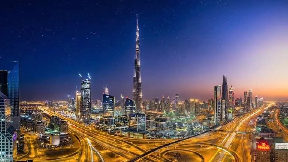 Polish tour of Dubai by night from Ras Al Khaimah with dinner cruise in Marina