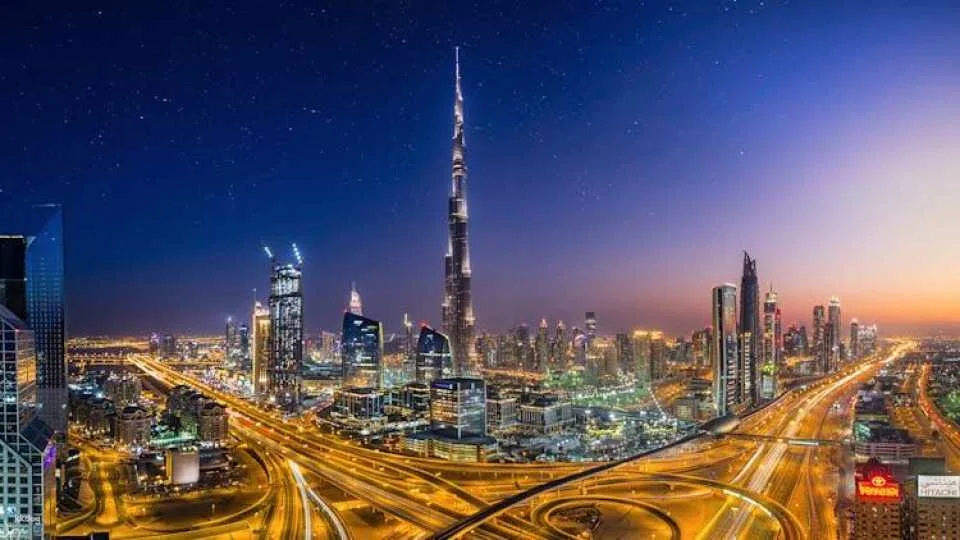 Polish tour of Dubai by night from Ras Al Khaimah with dinner cruise in Marina