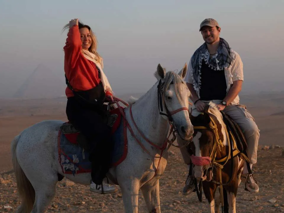 Private Sunrise Pyramids Tour With Horse Riding Adventure