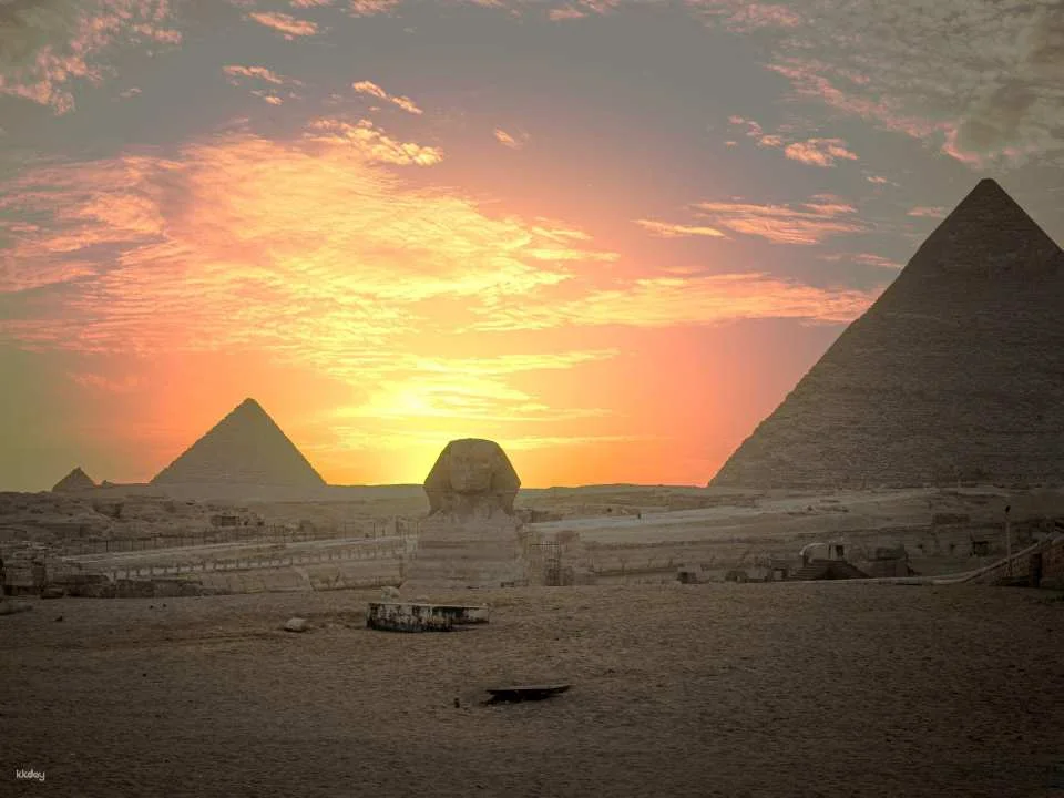 Guided Pyramids at Sunrise With Islamic and Coptic Cairo Tour