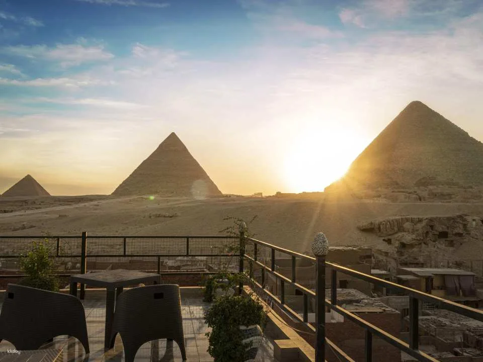 Egyptian Museum Cairo Tour With Pyramids at Sunrise Experience