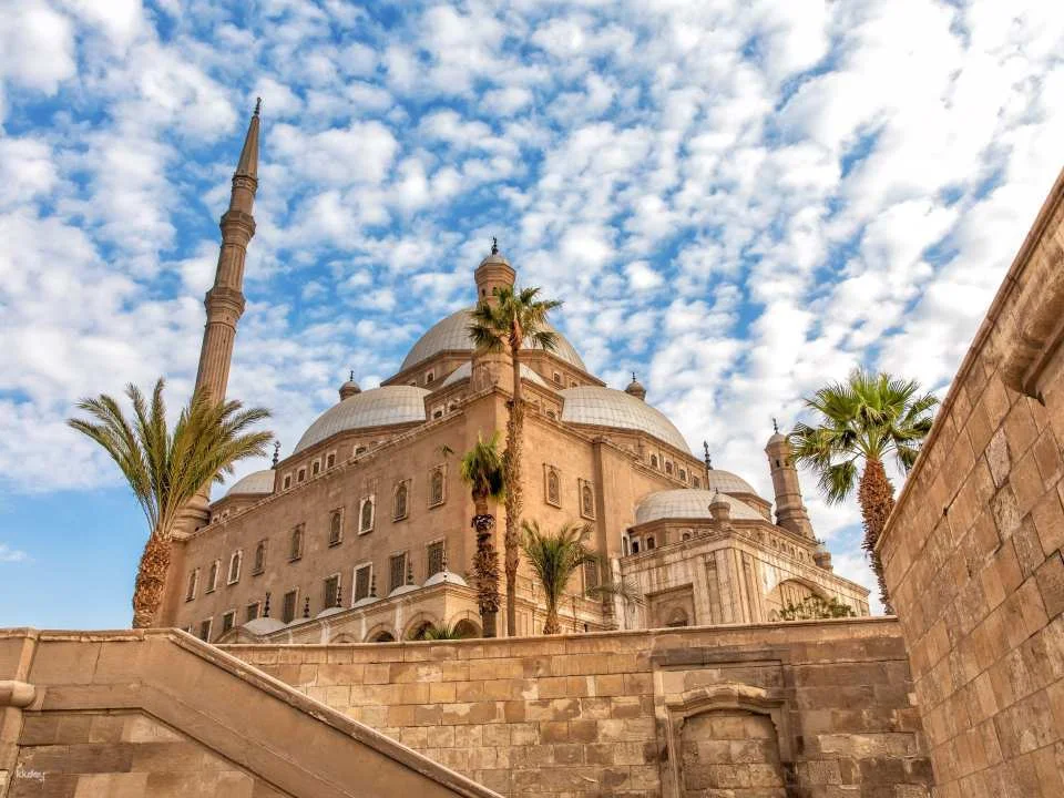 Private Sunrise Pyramids With Saladin Citadel Guided Tour
